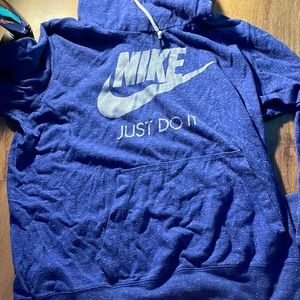 nike pullover.